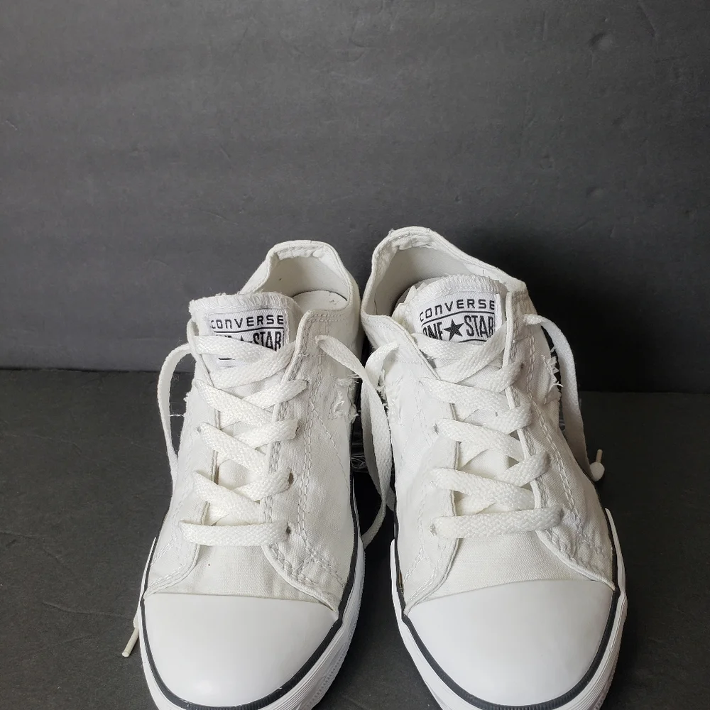 Converse reposhing this